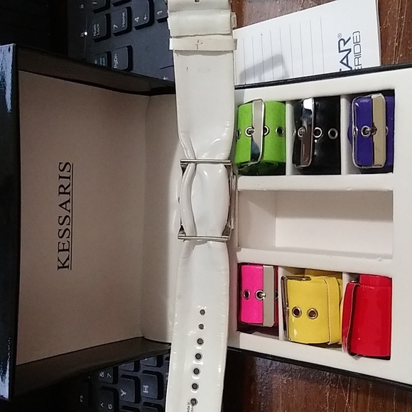 Kessaris watch with interchangeable band - Picture 5 of 7